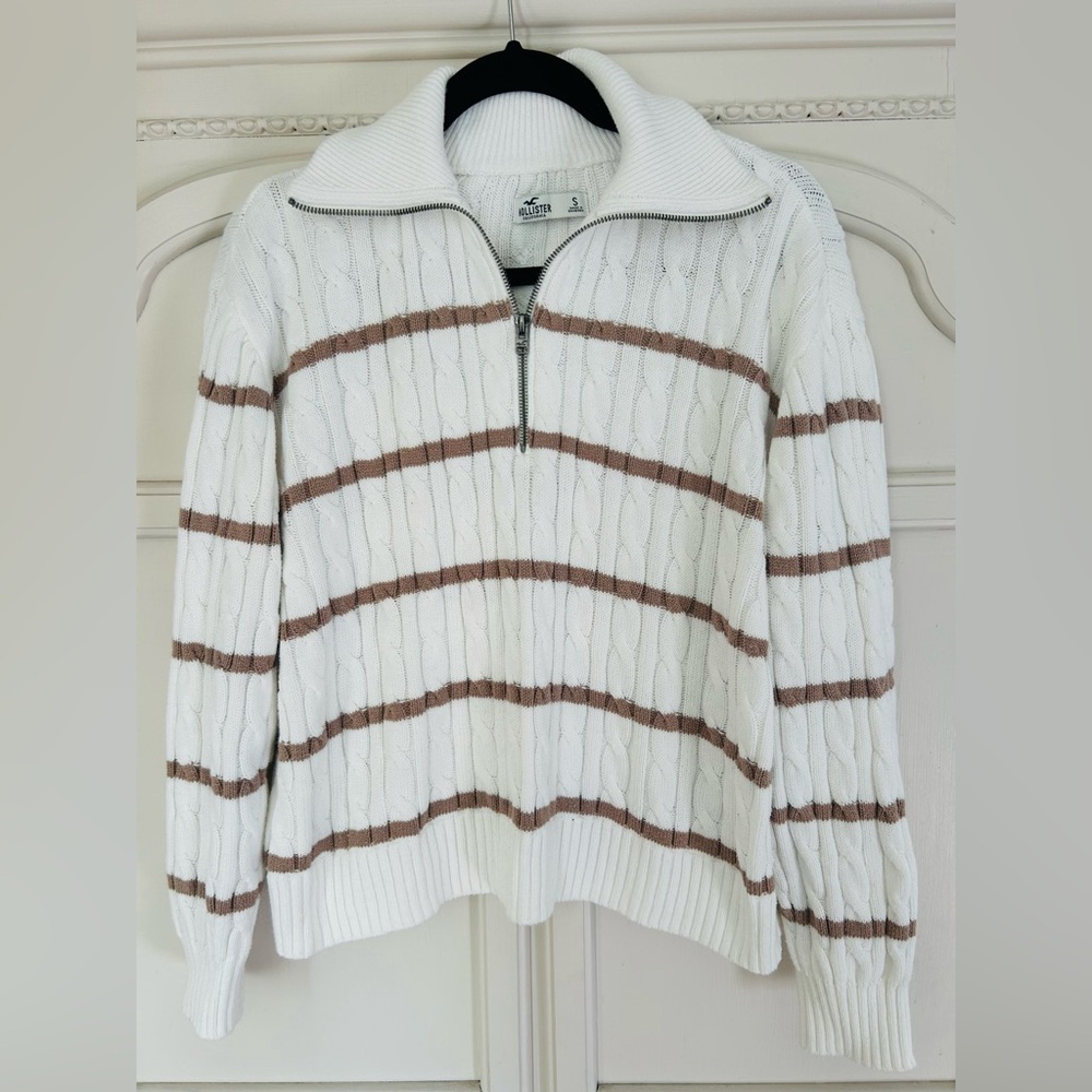 Hollister Women's Cream and Brown Striped Half Zip Sweater